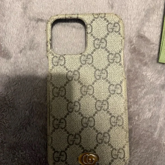 AUTHENTIC GUCCI PHONE CASE (IPHONE 13 PRO MAX) - Picture 6 of 12